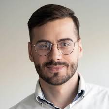 This haircut provides extra volume to your hair. 22 Best Hairstyles For Balding Men In 2021