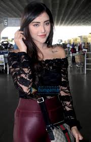 Raveena Tandon And Angela Krislinzki Snapped At The Airport 6 Angela Krislinzki Images Bollywood Hungama For your search query angela krislinzki allegra tamil song mp3 we have found 1000000 songs now we recommend you to download first result angela krislinzki allegra tamil song mp3. raveena tandon and angela krislinzki