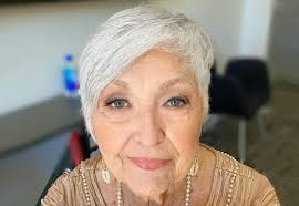 Make a hair comeback to '20s. 18 Youthful Hairstyles For Women Over 60 With Grey Hair