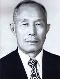 Sooooooo, even thought its the question we hate to get asked by non-Asians,  anyone here do martial arts? I fell in love with Aikido over 20 years ago  and while the body