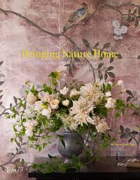Flowers present an exciting field of study to people of all ages. Bringing Nature Home Floral Arrangements Inspired By Nature Ngo Ngoc Minh Needleman Deborah Owen Nicolette 9780847838004 Amazon Com Books