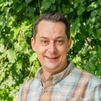 Susan Pullman's Instagram, Twitter & Facebook