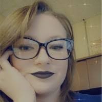 Sara Shockley's Instagram, Twitter & Facebook