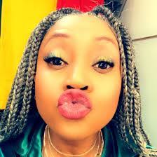 Rochelle Bradshaw's Instagram, Twitter & Facebook