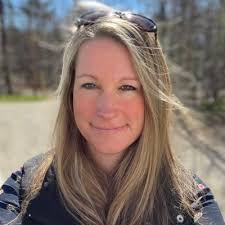 Danielle Glidden (@DGlidden82)