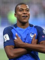 Мбаппе килиан / mbappé kylian. Kilian Mbappe Biografiya Lichnaya Zhizn Foto Futbol Biography Life