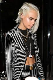 The hair length just kisses the shoulders and the brilliance of the hair color shines through in this hairstyle, for sure. 21 Incredible Platinum Blonde Hairstyles You Re Sure To Love