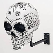 Idee Cadeau A Offrir Ou A S Offrir Un Support De Casque Oui Vous Allez Me Dire Un Crochet Au Mur Comme Cadeau Porte Casque Porte Casque Moto Tete De Mort