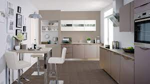 C'est bien simple, il a mi chemin entre le gris et le brun, la couleur taupe est moderne et intemporelle. Les Couleurs Ideales Dans La Cuisine Cuisine Beige Cuisine Couleur Taupe Meuble Cuisine