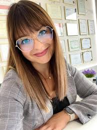 Wparowała do gabinetu z ogromną energia 🤩🤩🥰przywiozła prezent i mówi: to  na te 5 lat!🤗😱 Centrum Optyczne Michałowska Kinga Michałowska 🤩🤩🤩🤩 To  niezwykła Optyk z ogromną i pozytywna chęcią do życia!❤️❤️❤️ Bardzo