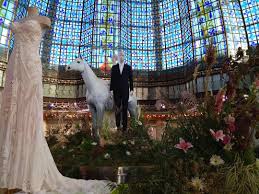 • listes de mariage✨ • #robesdemariées de créateurs 👰 • accessoires de mariées 💍 listes.printemps.com. Le Defile Printemps Mariage 2019 Wedding Secret