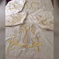 Aliye Turk Syrhyt1 Adli Kullanicinin Goldwork Panosundaki Pin Aplike Desenleri Seccade Nakis Desenleri