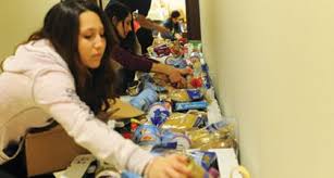 Tomchei Shabbat filling community need