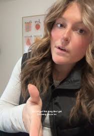 autumn (@autumn.hurst)