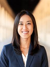 Pearl Li's Instagram, Twitter & Facebook