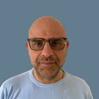 3000+ profili “Adrian”