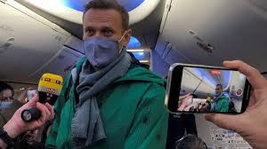 Ein »königreich« für 1,1 milliarden euro: Kremlin Critic Navalny S Condition Unknown Following Arrest In Russia Lawyer Al Arabiya English