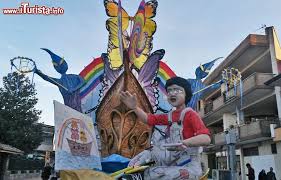 Informazioni e notizie sulla vita culturale della città di cesena. Carnevale In Campania 2021 I Carnevali Piu Belli E Famosi Le Feste E Le Maschere Tradizionali