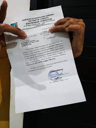 Surat permohonan merupakan surat yang dibuat oleh individu atau instansi secara resmi yang ditujukan kepada pihak lain dengan tujuan meminta bantuan. Yxpjid0imtzhtm