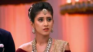 Pin By Kamil Khan On A Yrkkh Diamond Earrings Fashion Actresses