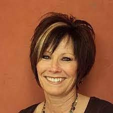 Belinda Hess's Instagram, Twitter & Facebook