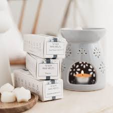 Wax Melts Vs Candles - Who Will Win? | Duration Of Scented Products