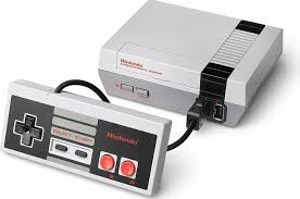 Pac man (パックマン pakku man?) es un videojuego arcade creado por el diseñador de videojuegos toru iwatani de la empresa namco, y distribuido por midway games al mercado estadounidense a principios de los años 1980. 5 Modelos De Consolas Retro Que Te Trasladaran A La Epoca Dorada De Los Videojuegos