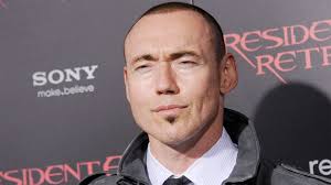 Kevin serge durand (born january 14, 1974) is a canadian actor. Swamp Thing Kevin Durand Sara L Uomo Floronico Nella Serie
