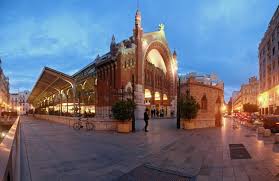 An exciting new community in santa clarita valley, ca is debuting. Mercado Colon In Valencia Der Kolumbusmarkt In Valencia