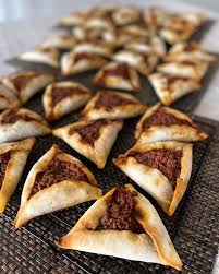 Lajmashin sin TACC Recibilas en tu mesa de PESAJ😋 Explotadas de relleno  como nos gusta a todos! • • • #lajmashin #sintacc #pesaj #comidajudia  #jewish #judaicabelgrano #homemade