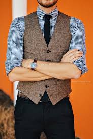 Wenn sie auf der suche nach hochwertiger. Den Look Kaufen Https Lookastic De Herrenmode Wie Kombinieren Weste Langarmhemd Chinohose Krawatte Guertel Weste Und Krawatte Mannliche Mode Brautigam Anzug