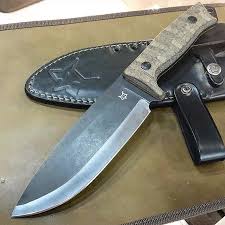 Pin By Charles Edward Vervaeke On Couteaux Knife Tops Knives Hunting Knife