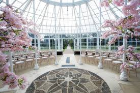 Chiswick House Conservatory Wedding Ceremony London Wedding Venues Wedding Venues Uk Wedding Venues