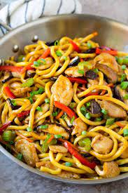 Stir Fry Noodles With Chicken Dinner At The Zoo Bloglovin Chicken Stir Fry With Noodles Fried Noodles Recipe Stir Fry Noodles Recipe