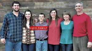 Luck's new contract blows those figures out of the water. Andrew Luck Family Lifestyle School Car House Net Worth Brother Girlfriend Sister Networth Youtube
