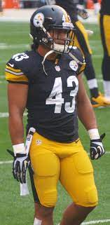 He nearly didn't get to deliver his speech because he was drowned out by the cheers of the steelers fans. Troy Polamalu Wikipedia