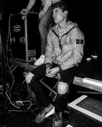 De radiozender heeft de boycot van de rapper stopgezet. Lil Kleine A L L E E N T O U R Facebook