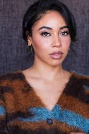 Jeanette Avery's Instagram, Twitter & Facebook