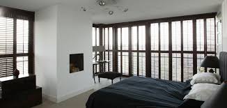 Was innenfensterläden in deinem holzhaus bewirken können/ in american shutter, sind innenfensterläden, die auf stilvolle art den lichteinfall regulieren. Shutters Des Partenheimer Deco House
