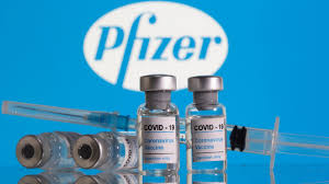Es la misma forma de fabricación de la influenza, un virus inactivado que se inyecta, no se puede replicar en el cuerpo y no nos puede causar la infección. Vacunados Con Astrazeneca Pfizer Y Sinovac Podrian Necesitar Una Tercera Dosis