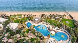 A Little Piece Of Emirati Heaven Dubai Holiday Dubai Holidays Secluded Beach Dubai