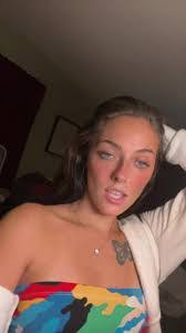 Nicole Lapointe's Instagram, Twitter & Facebook