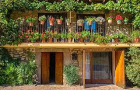 Because of this, it is ideal for a small cookout or the unique design makes it easy to maintain a constant temperature. 23 Balcony Railing Designs Pictures You Must Look At