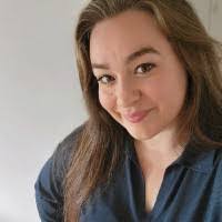 Ashley Endres's Instagram, Twitter & Facebook