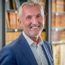 Howard Le Cornu (@howlec)