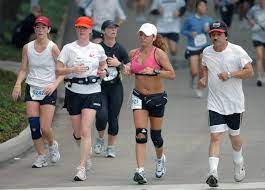 Why It S Time To Break Up With Your Knee Sleeves Breaking Muscle