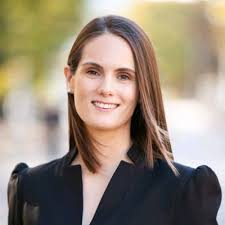 Michelle Loughnane على X: "Some of the Irish Judges who also previously  represented Ireland in the Browne Mosten International Client Consultation  Competition pictured with @ejmoffatt. Wishing all competitors the very best  of