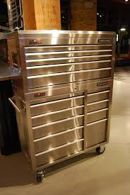 All feature heavy duty metal glides for ease of operation and traditional joinery. File Craftsman Tool Chest Jpg Wikipedia