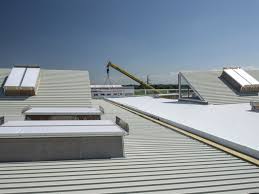 Quel Systeme D Isolation Choisir Pour Vos Projets De Toiture Sur Support Bac Acier