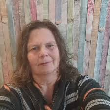 How do people deal with horses with different needs but live